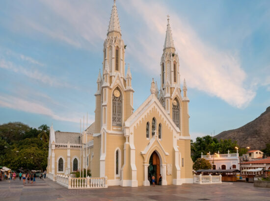 Basílica Nuestra Señora del Valle 